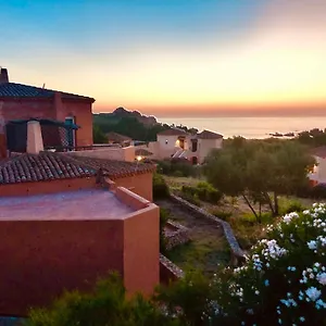Calarossa Village , Isola Rossa Italie